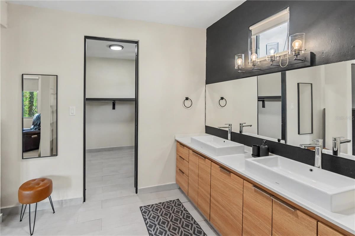 86 Lakeside Villas A-B2 86 LAKESIDE VILLAS A-B2 — photo 22 of 31