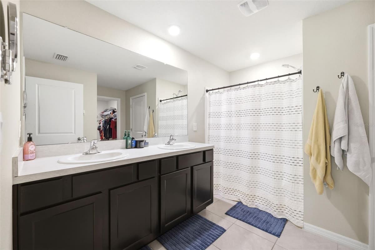 5015 CADIZ COURT — photo 29 of 49