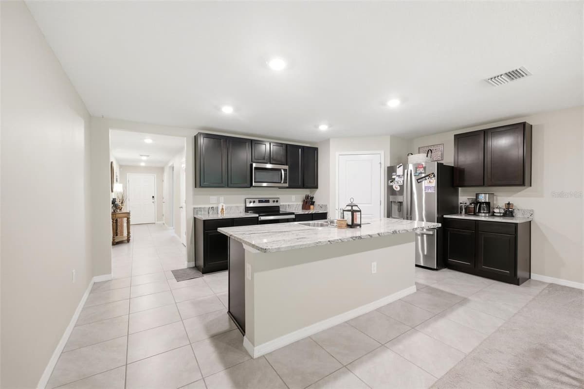 5015 CADIZ COURT — photo 18 of 49