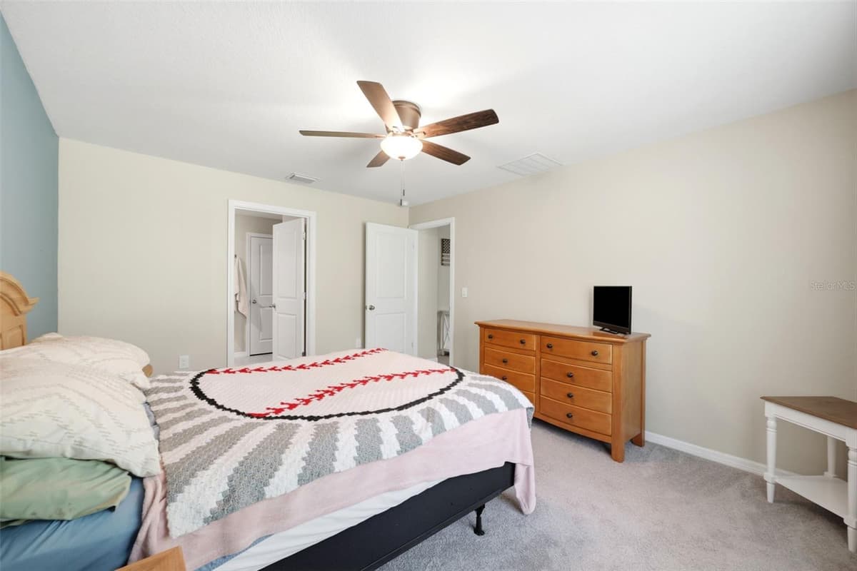 5015 CADIZ COURT — photo 28 of 49