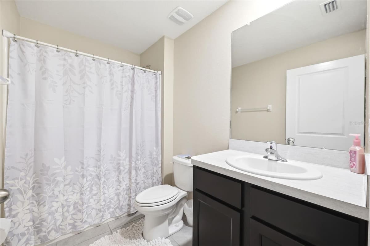 5015 CADIZ COURT — photo 12 of 49