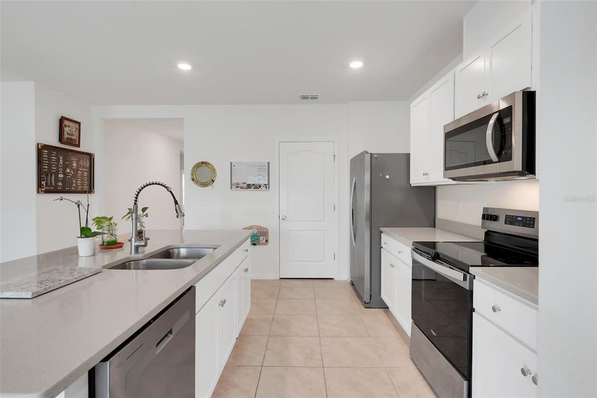 3041 TOBAGO DRIVE — photo 14 of 36