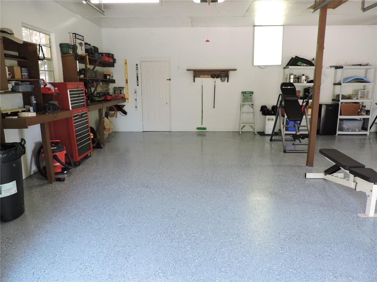 905 COLONIAL ROAD — photo 49 of 52