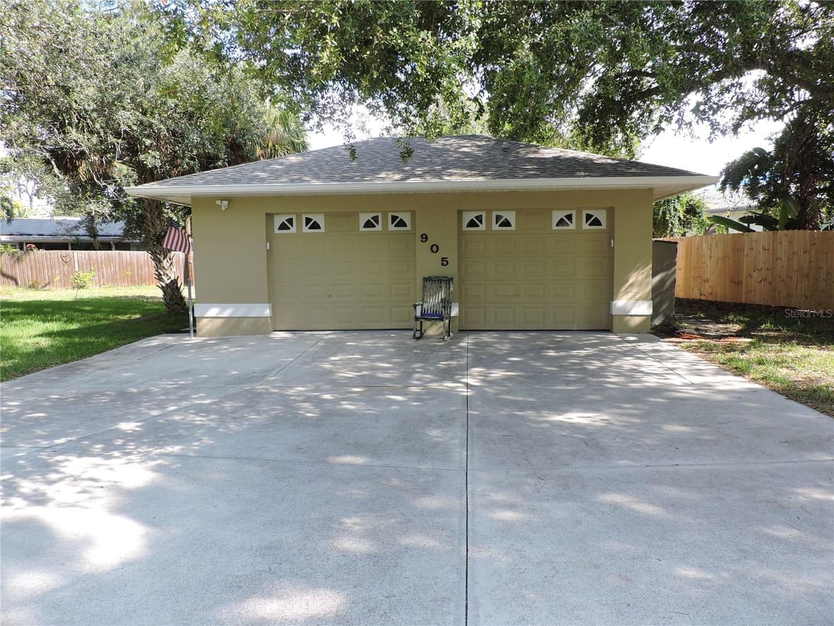 905 COLONIAL ROAD — photo 47 of 52