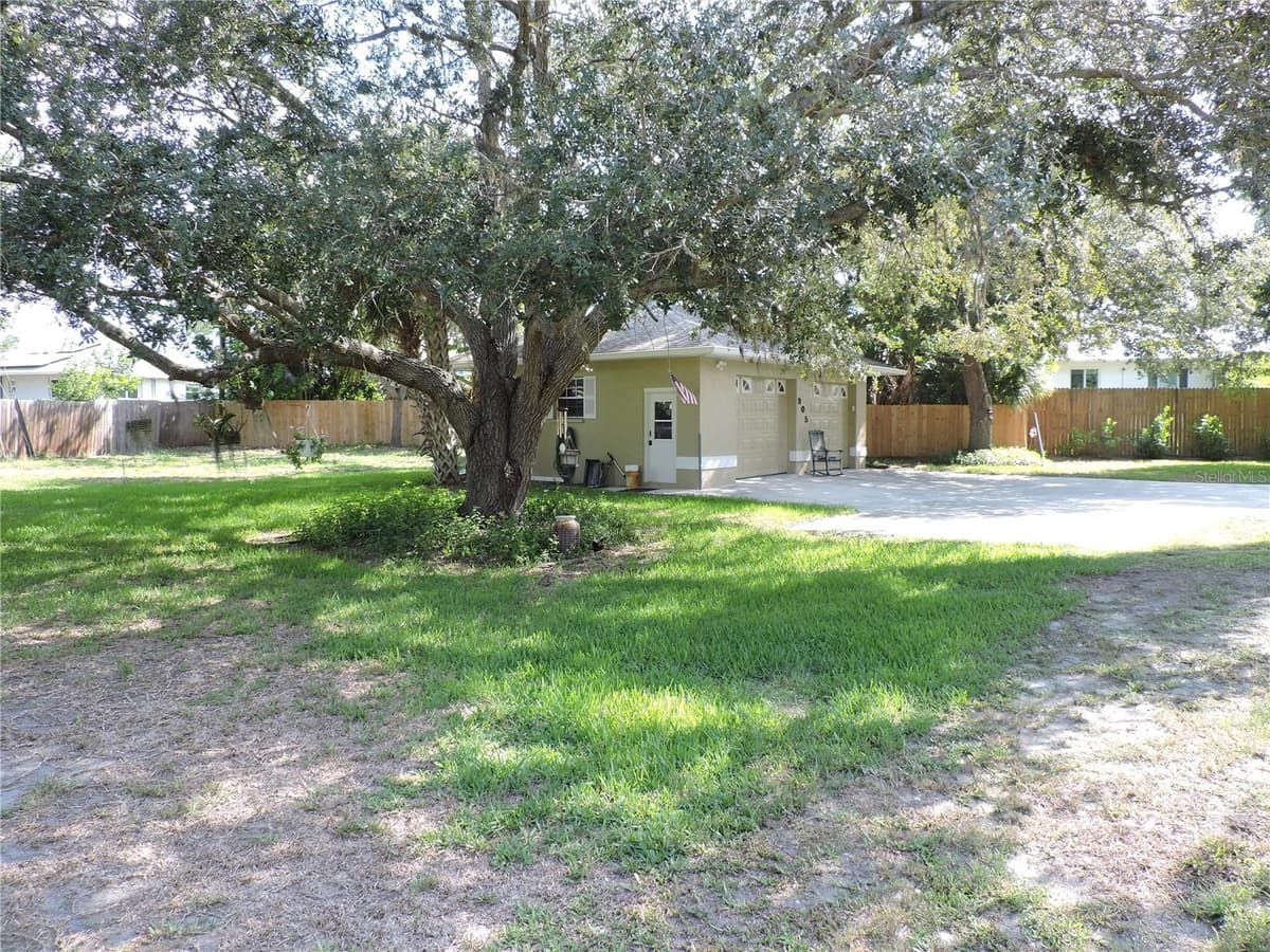 905 COLONIAL ROAD — photo 19 of 52