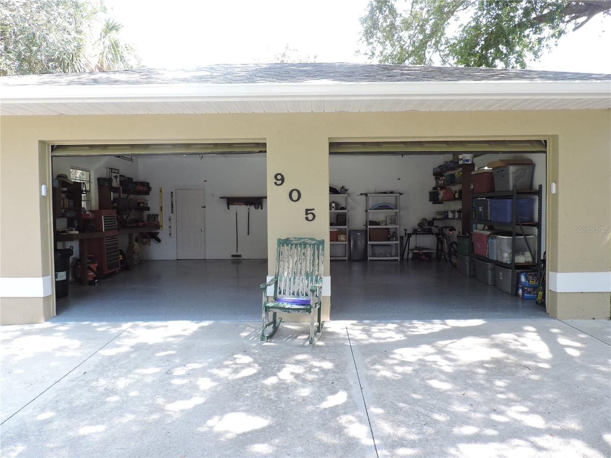 905 COLONIAL ROAD — photo 48 of 52