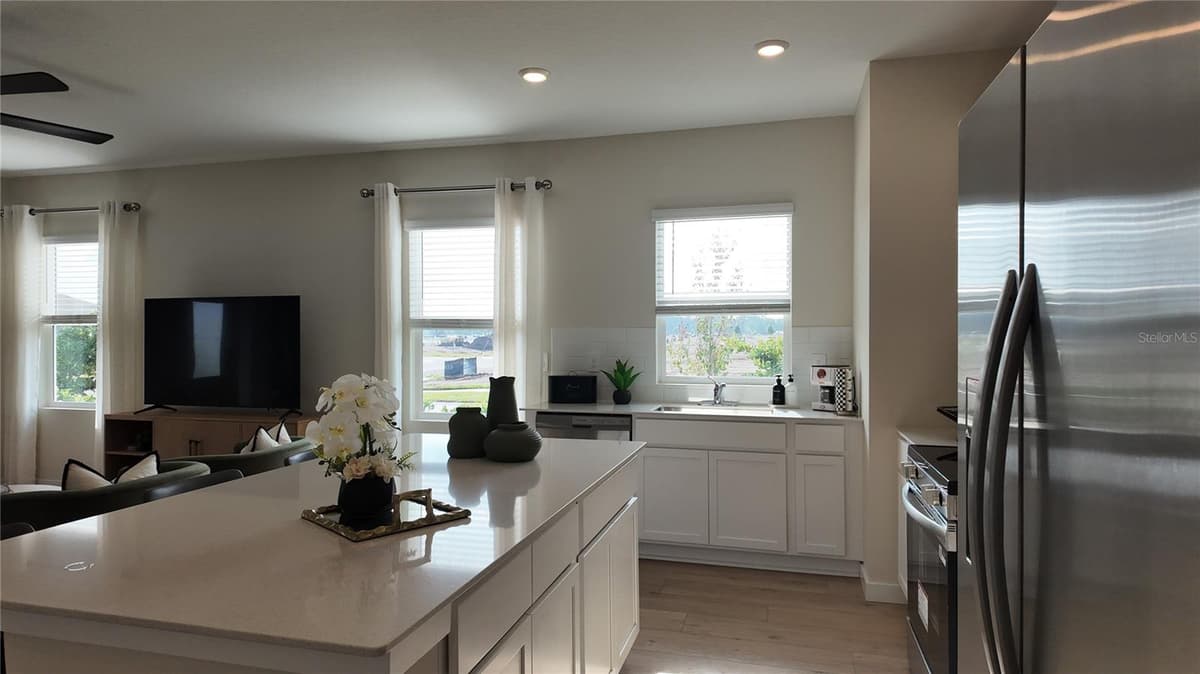 5140 NATALIA DRIVE — photo 5 of 25