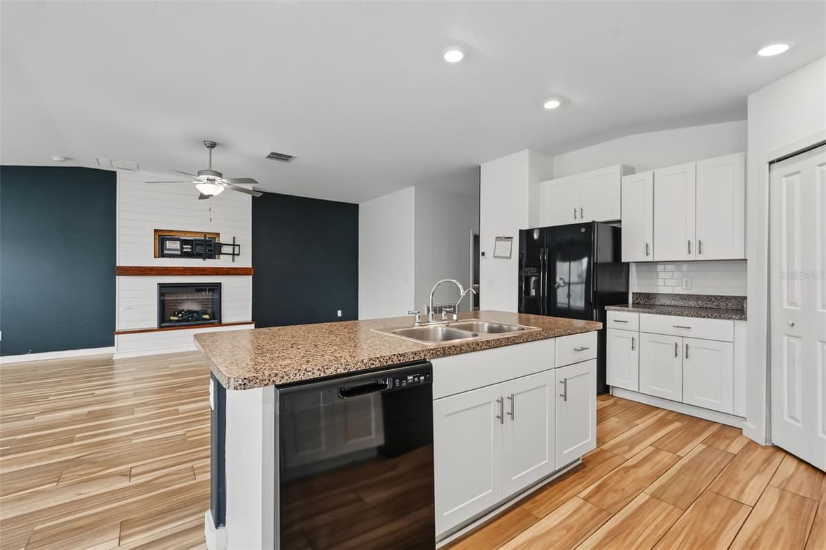 6317 SPIDER LILY WAY — photo 11 of 29