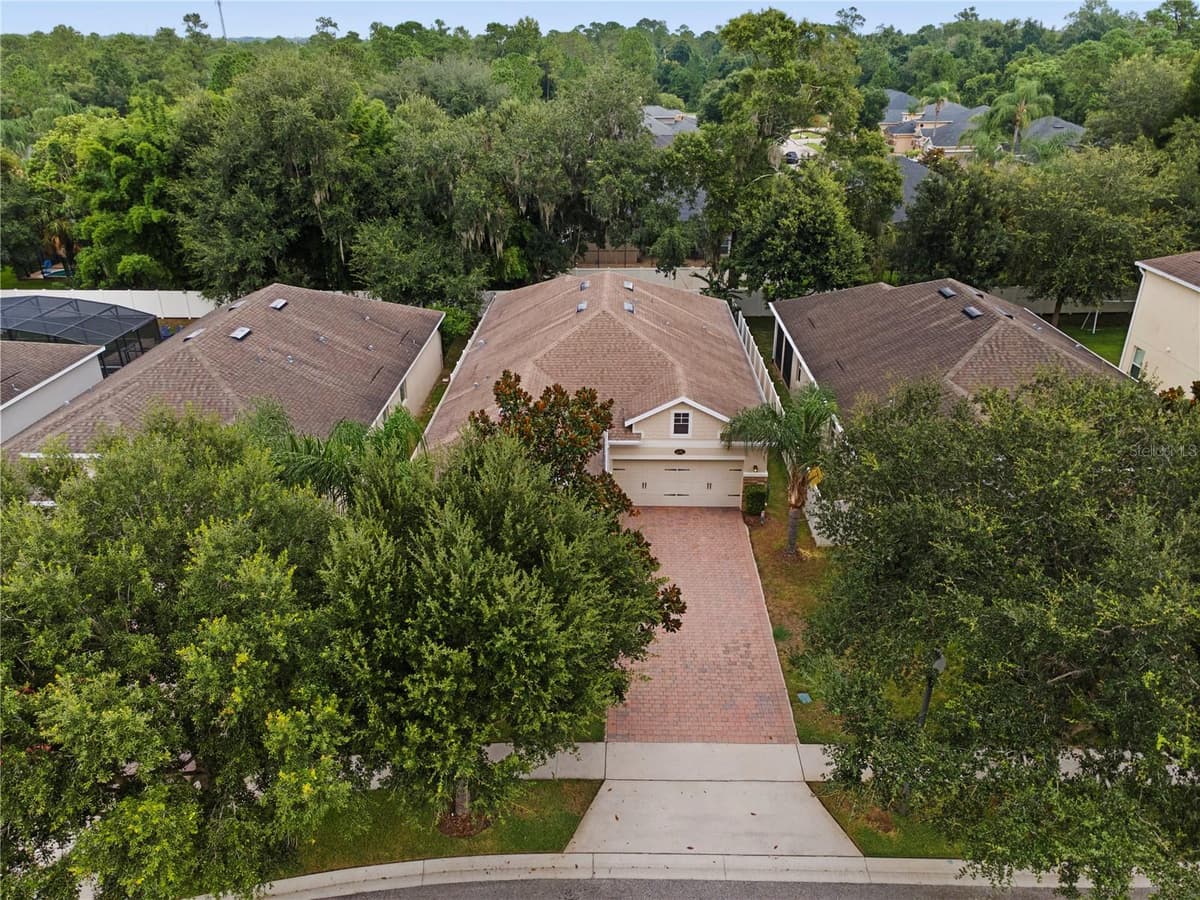 2651 PEONY DRIVE — photo 2 of 28