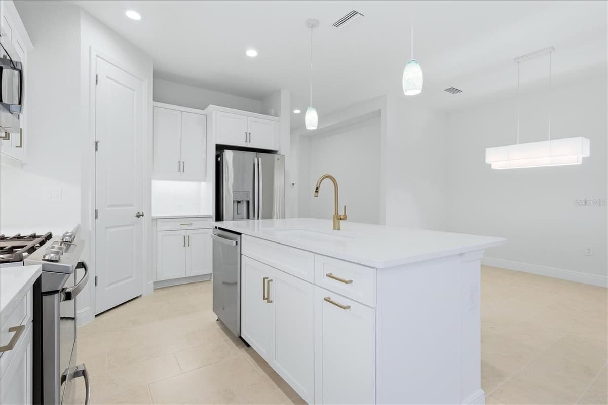 2605 STAR APPLE WAY — photo 11 of 45