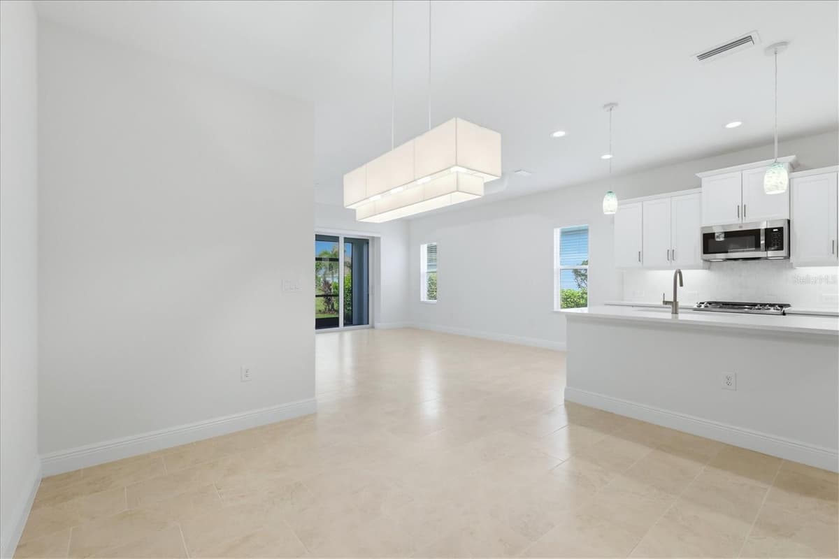 2605 STAR APPLE WAY — photo 15 of 45