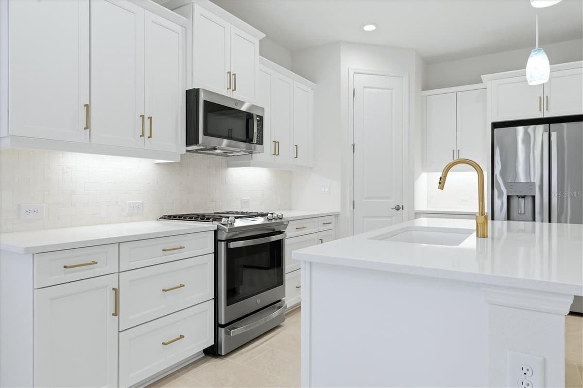 2605 STAR APPLE WAY — photo 13 of 45