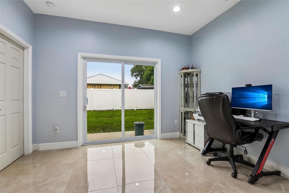 2703 AUBURN AVENUE — photo 18 of 24