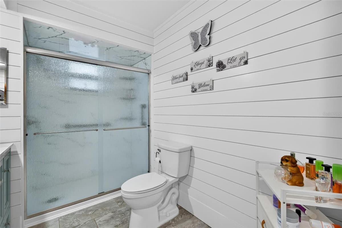 117 ANN RUSTIN DRIVE — photo 40 of 71