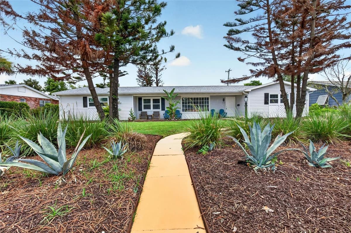 117 ANN RUSTIN DRIVE — photo 1 of 71