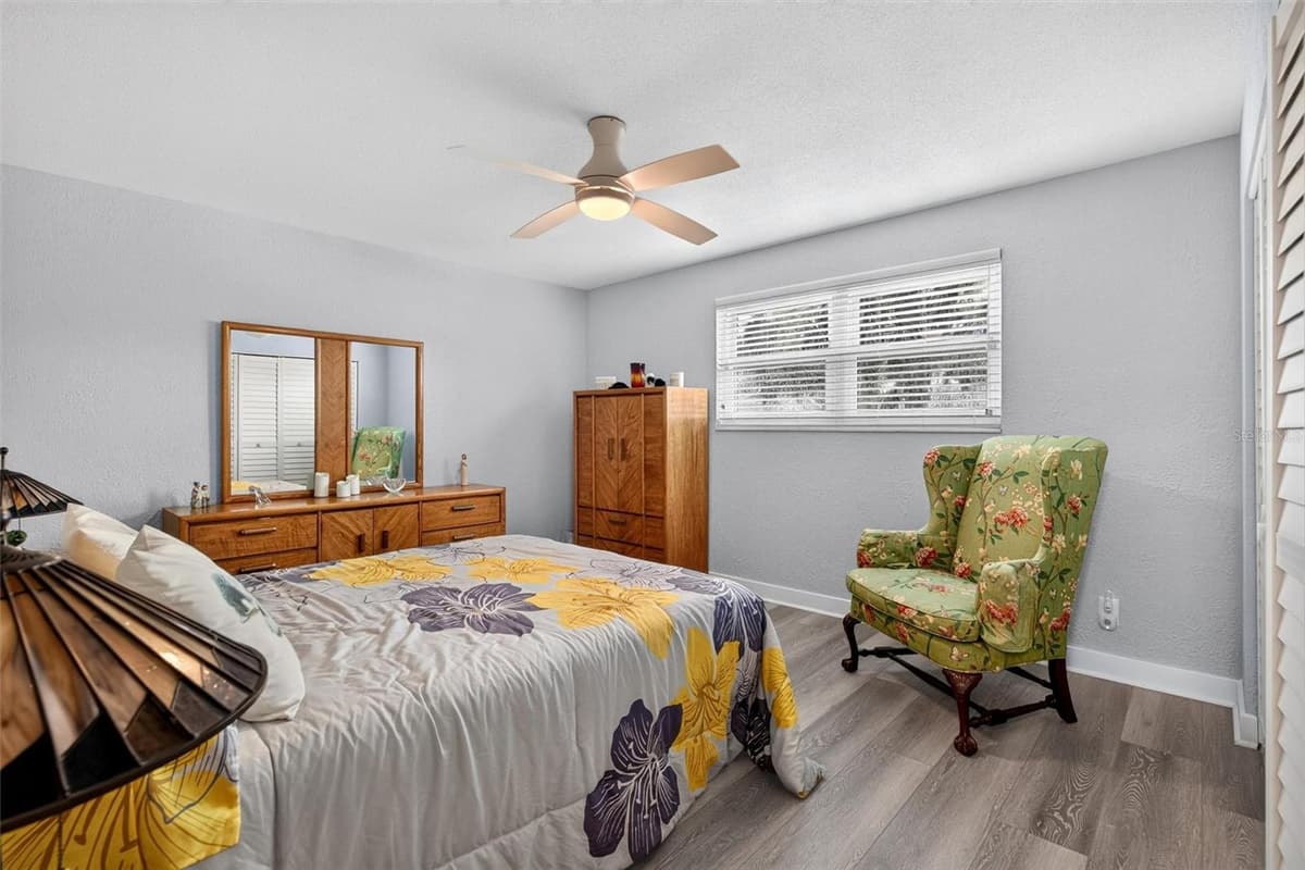 117 ANN RUSTIN DRIVE — photo 42 of 71