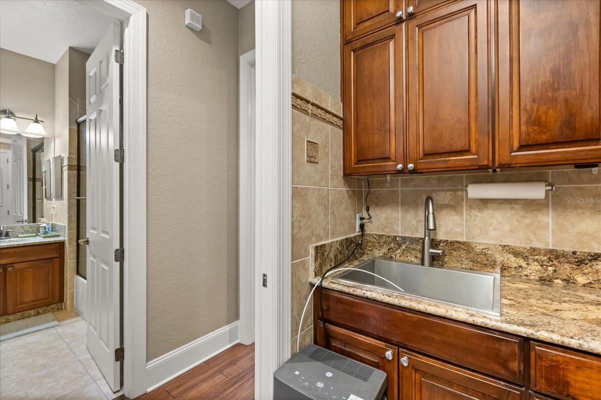 2450 DAHLGREN WAY — photo 21 of 68