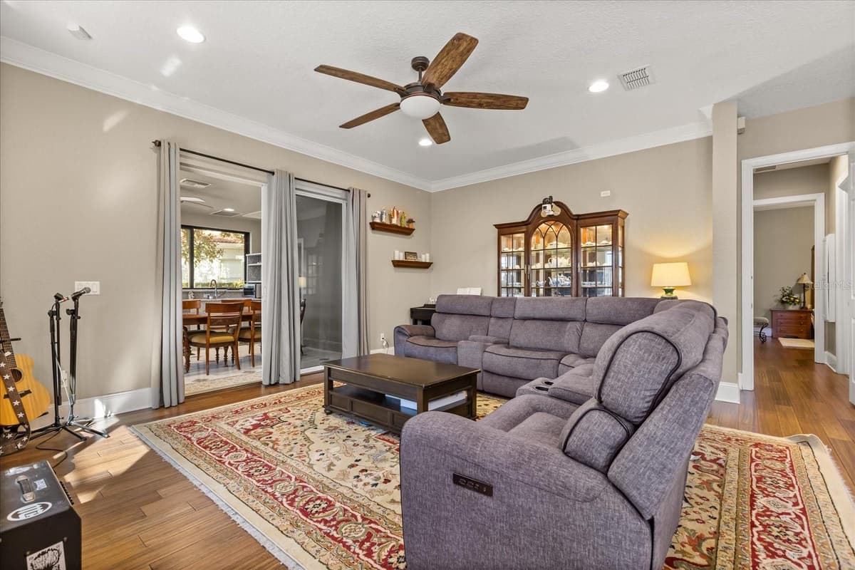 2450 DAHLGREN WAY — photo 12 of 68