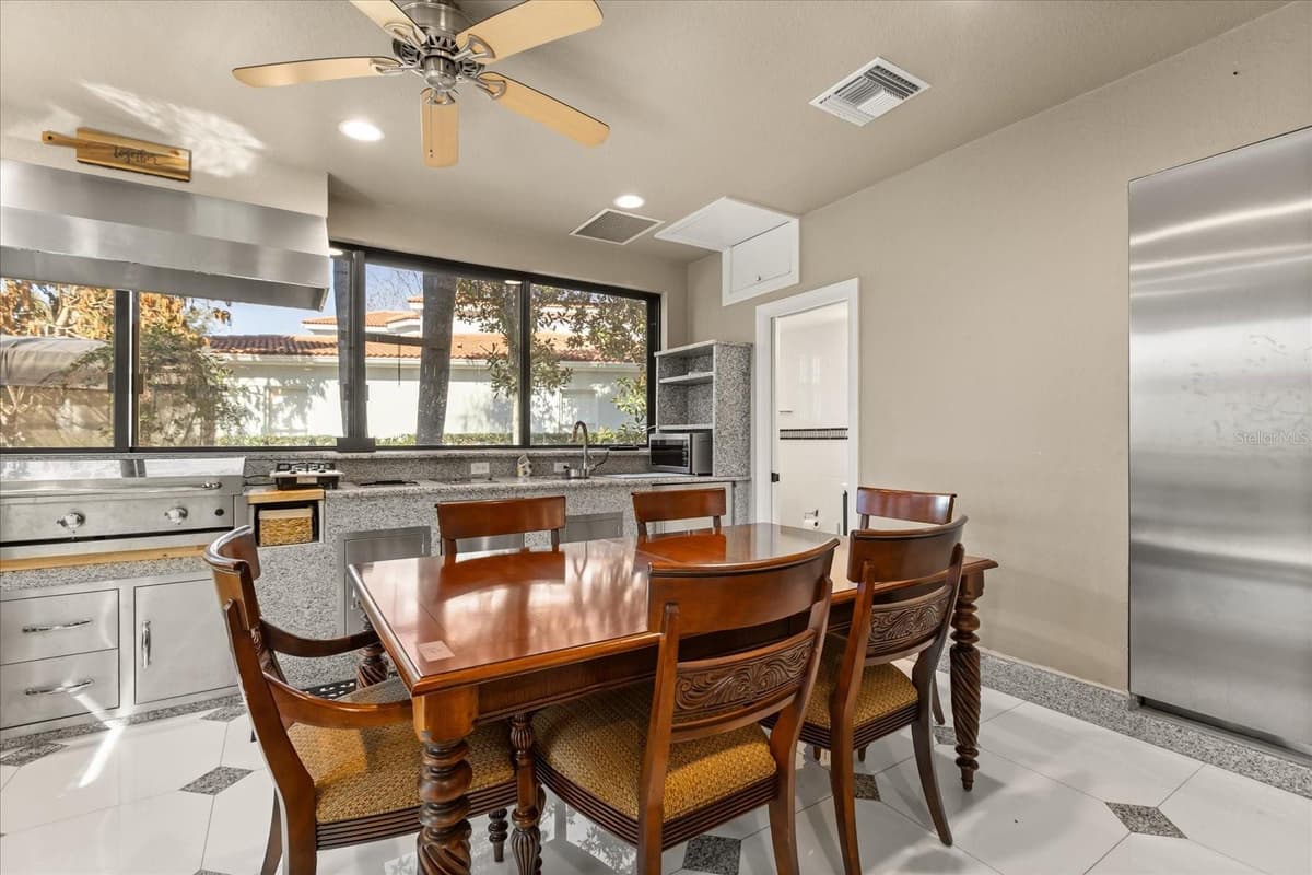 2450 DAHLGREN WAY — photo 13 of 68