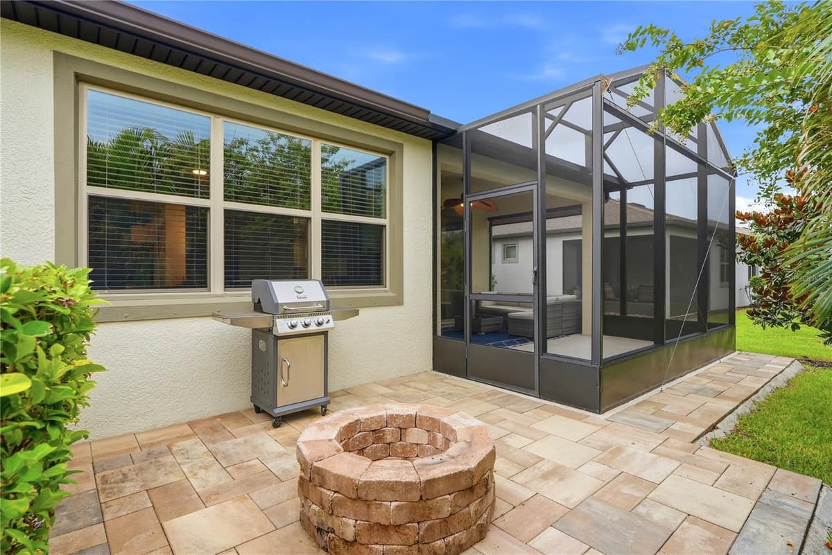 6332 CLIVEDEN COURT — photo 34 of 42