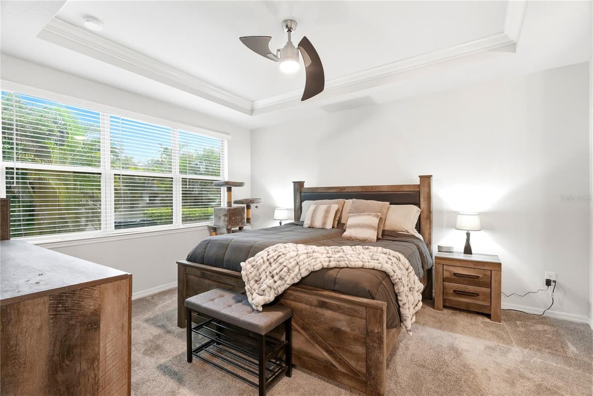 6332 CLIVEDEN COURT — photo 14 of 42