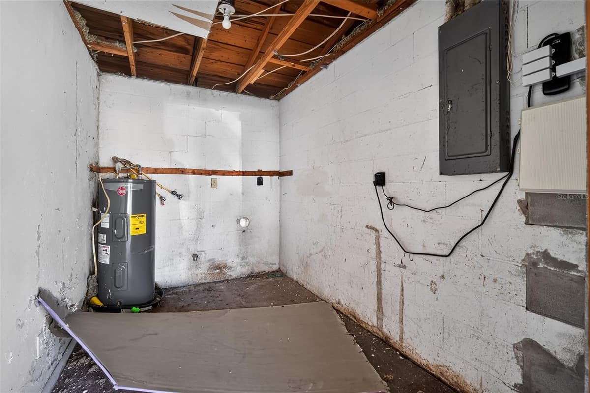 1229 EL CAMINO ROAD — photo 11 of 31