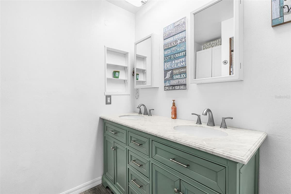 3242 CARDIFF ST — photo 14 of 25