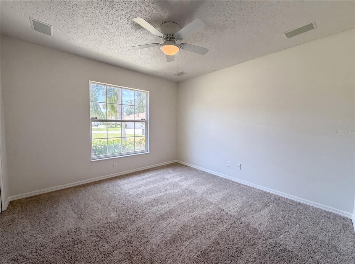 923 OXFORD PARK DRIVE — photo 14 of 25