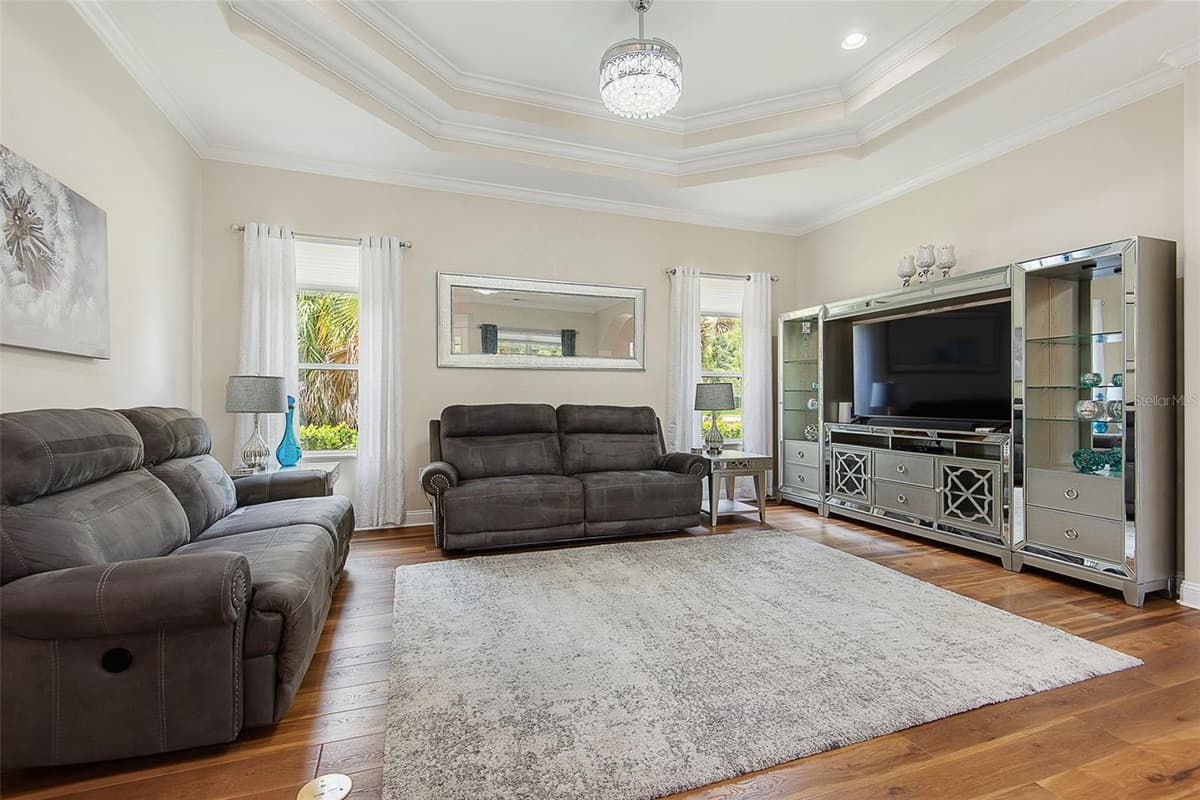 27 LONGVIEW WAY — photo 15 of 100