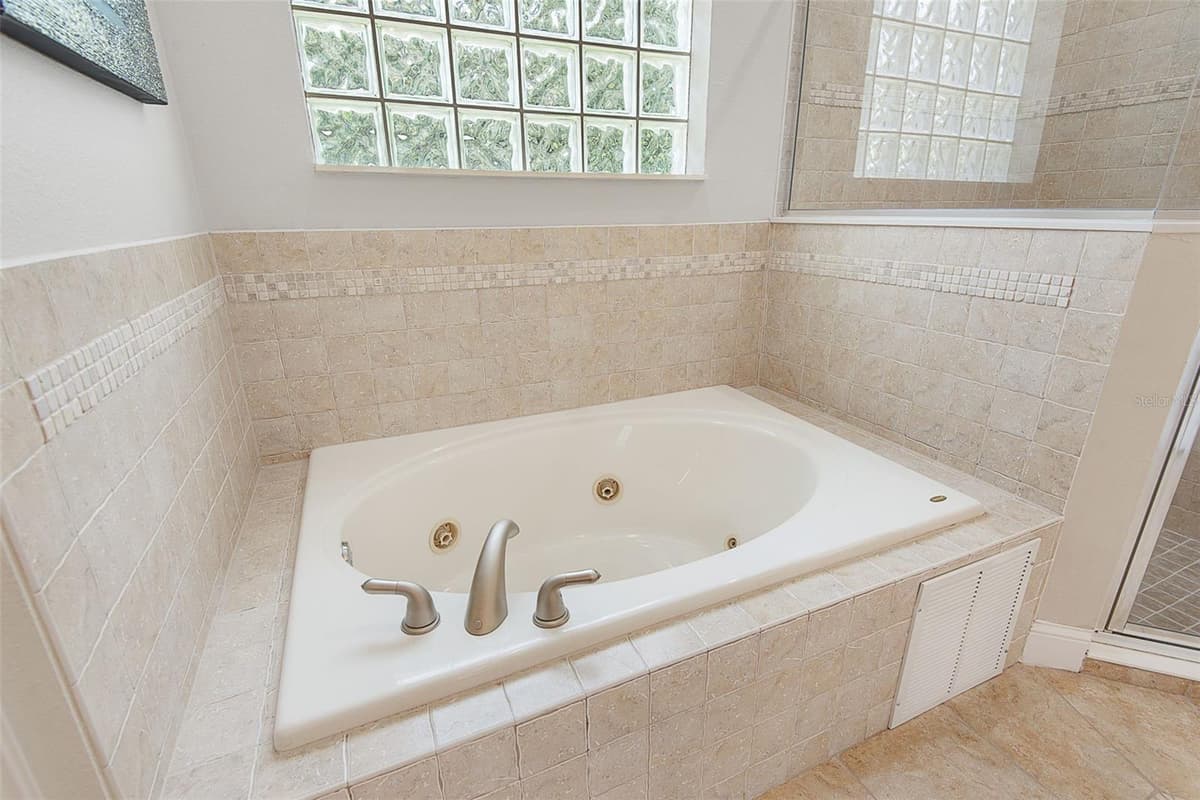 27 LONGVIEW WAY — photo 38 of 100