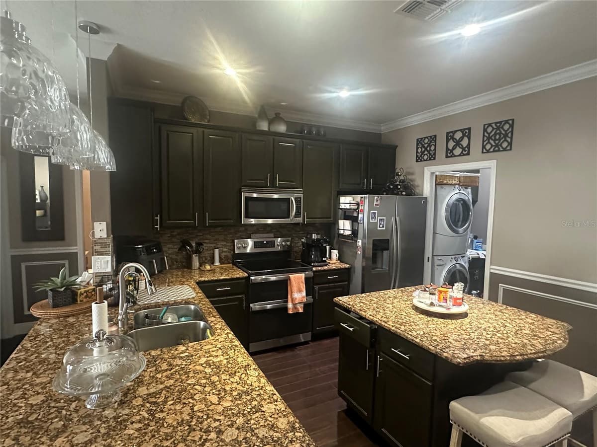2131 RIBBON FALLS PARKWAY — photo 2 of 11