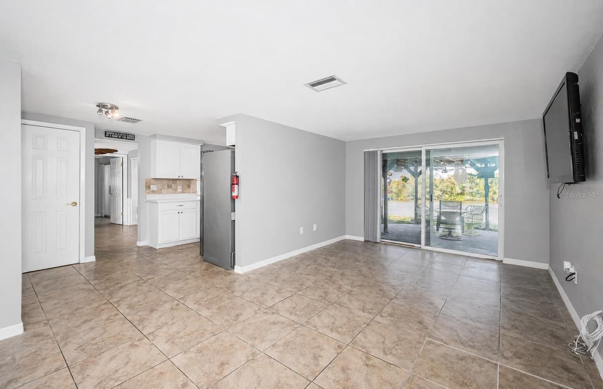 3627 GRAYTON DRIVE — photo 12 of 61