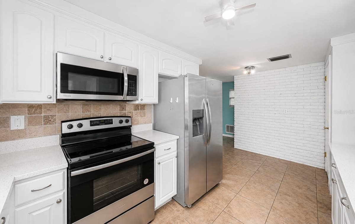 3627 GRAYTON DRIVE — photo 23 of 61