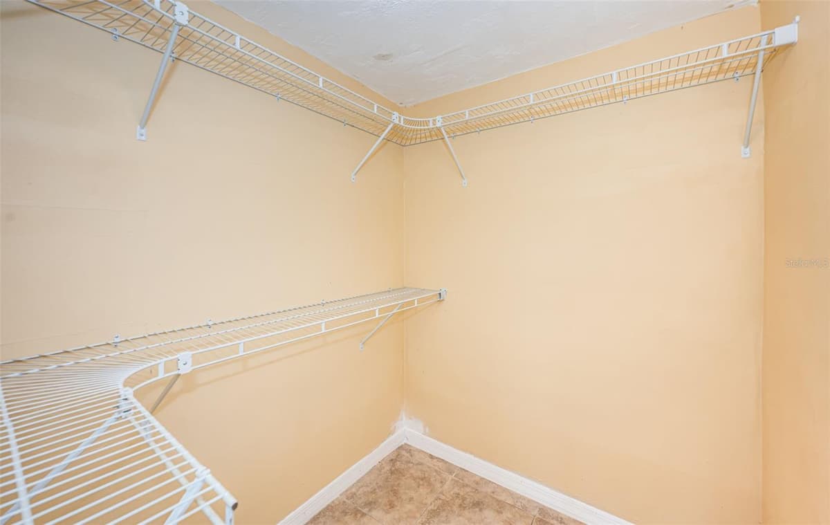 3627 GRAYTON DRIVE — photo 28 of 61