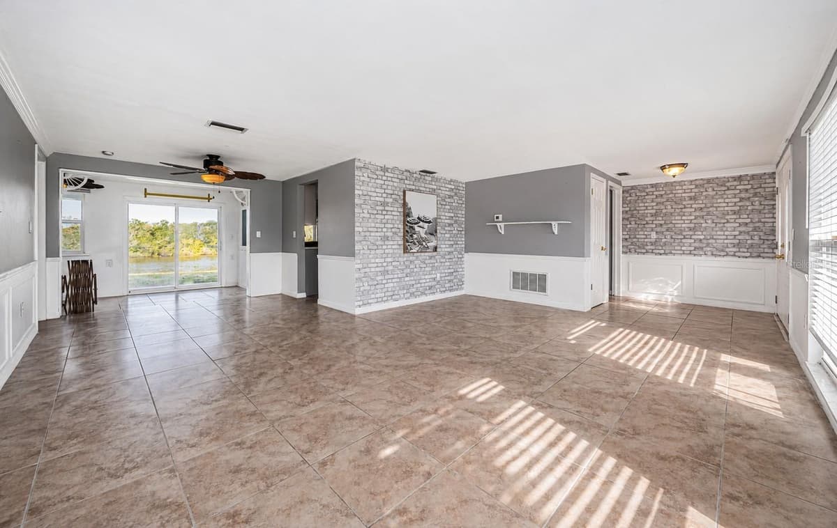 3627 GRAYTON DRIVE — photo 16 of 61