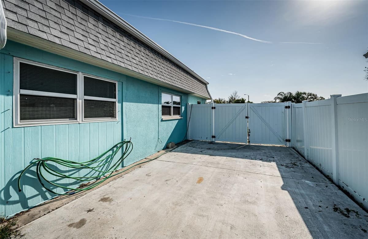 3627 GRAYTON DRIVE — photo 45 of 61
