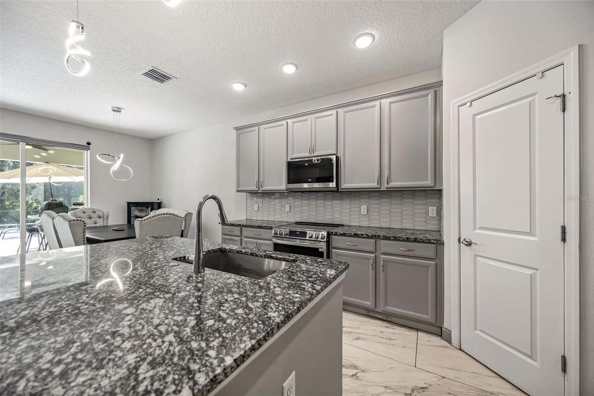 1260 BRISTOL OAKS WAY — photo 12 of 46