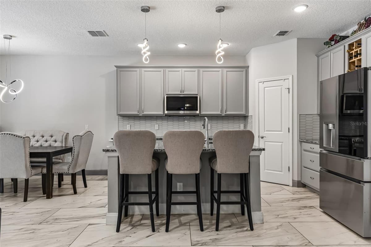 1260 BRISTOL OAKS WAY — photo 13 of 46