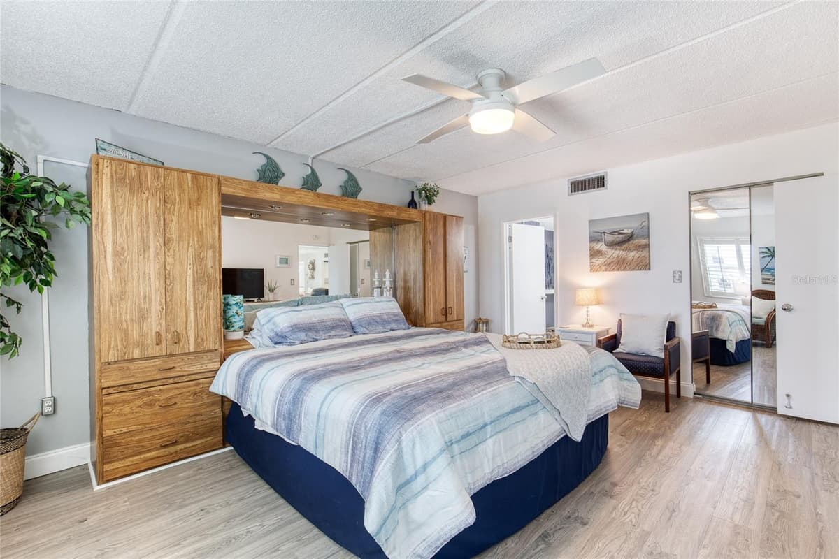2290 OCEAN SHORE BOULEVARD — photo 31 of 56