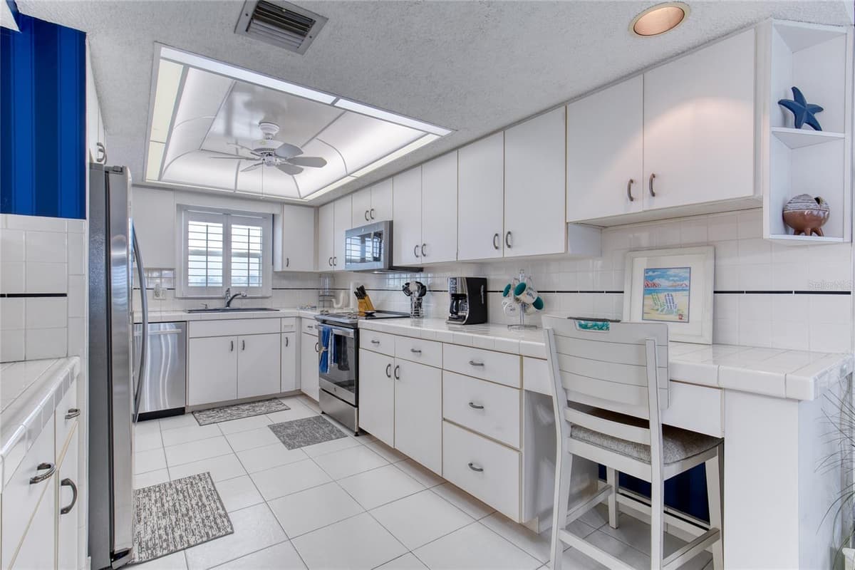 2290 OCEAN SHORE BOULEVARD — photo 16 of 56