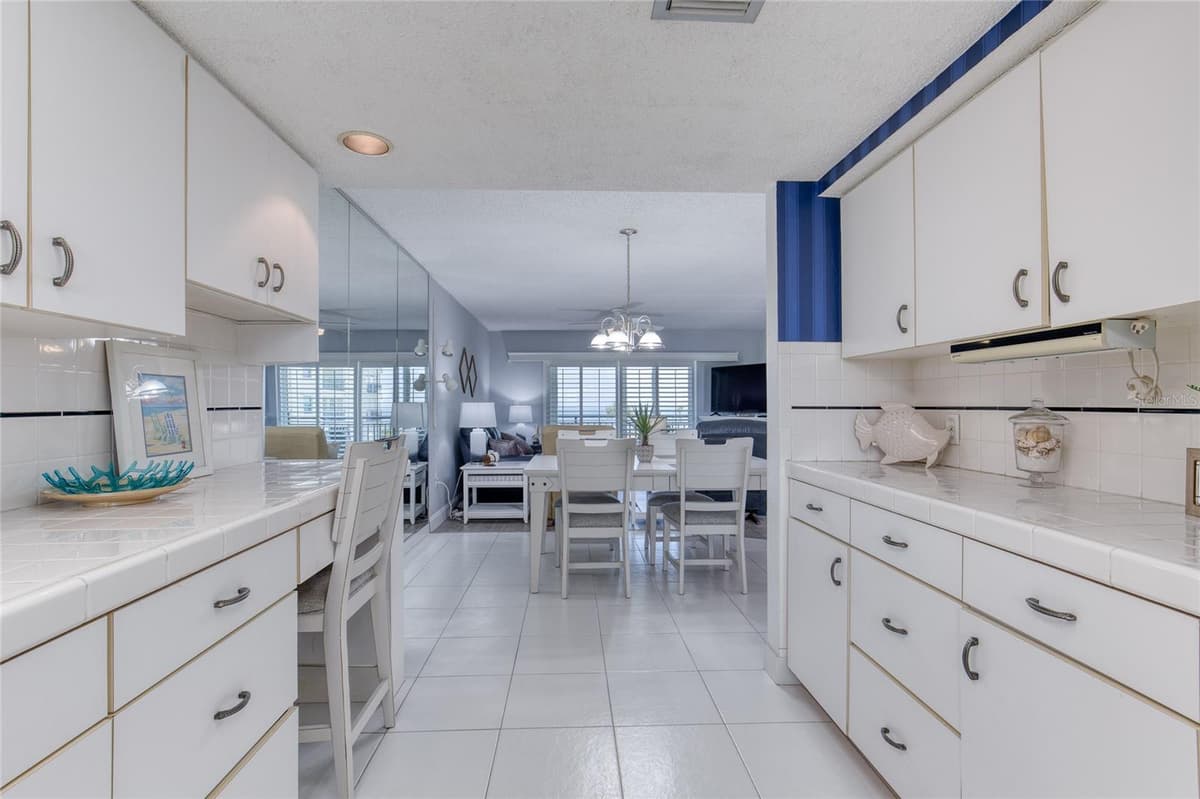 2290 OCEAN SHORE BOULEVARD — photo 14 of 56