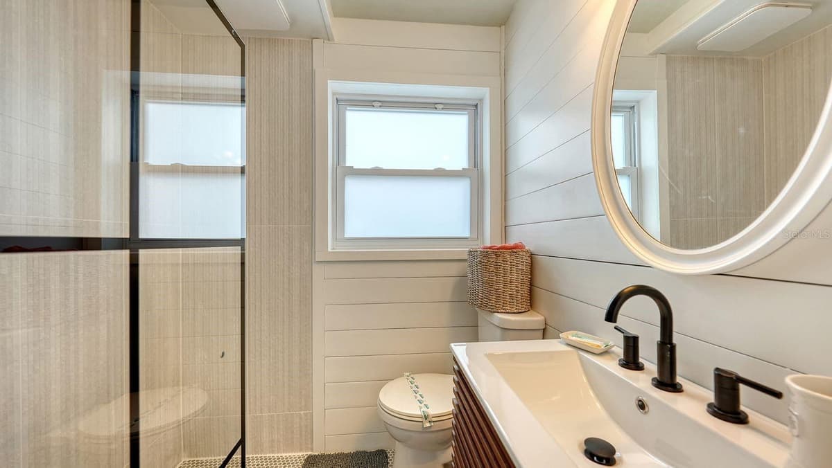 5610 AVENIDA DEL MARE — photo 8 of 13