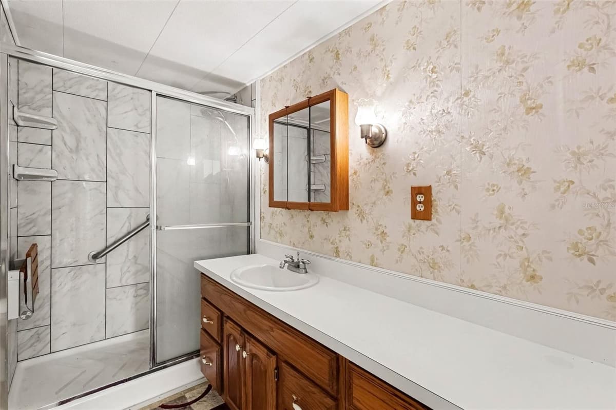 37249 HAMMOND DRIVE — photo 15 of 23
