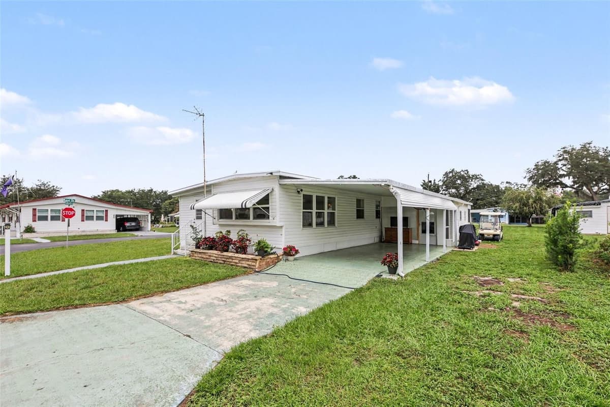 37249 HAMMOND DRIVE — photo 1 of 23