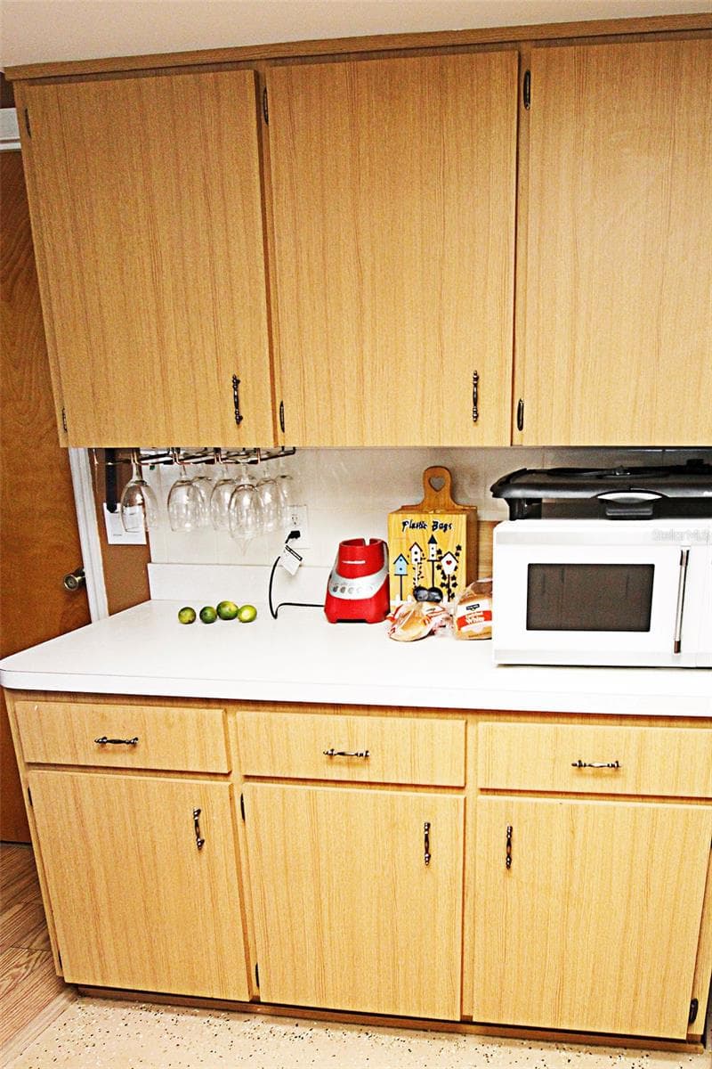 7615 LAZY TRAIL — photo 7 of 41