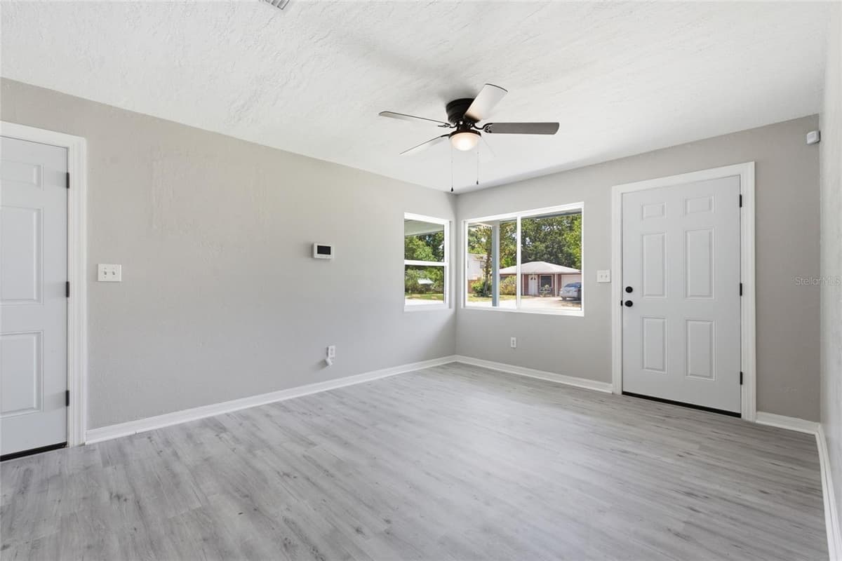 7100 13TH STREET — photo 7 of 33