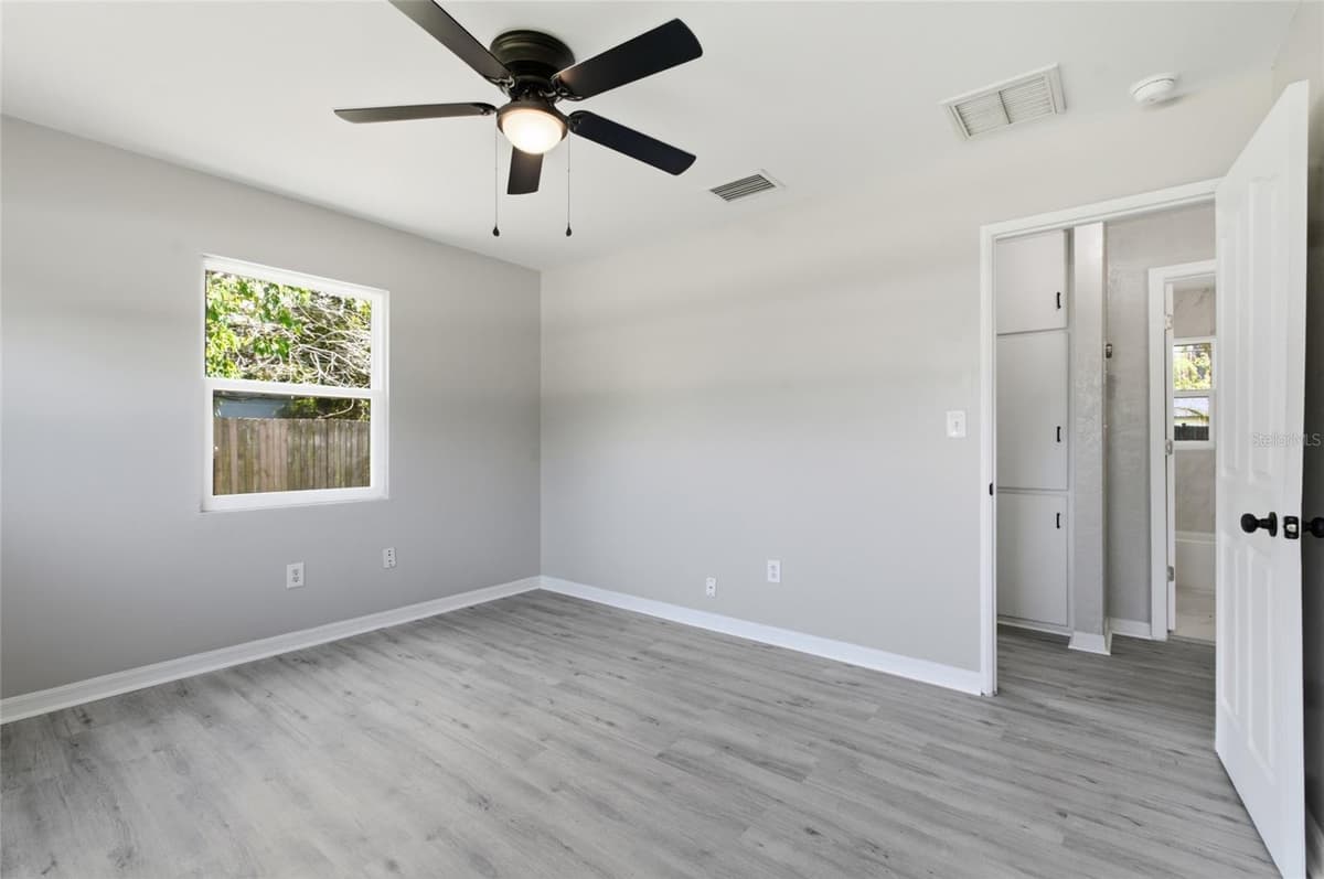 7100 13TH STREET — photo 15 of 33