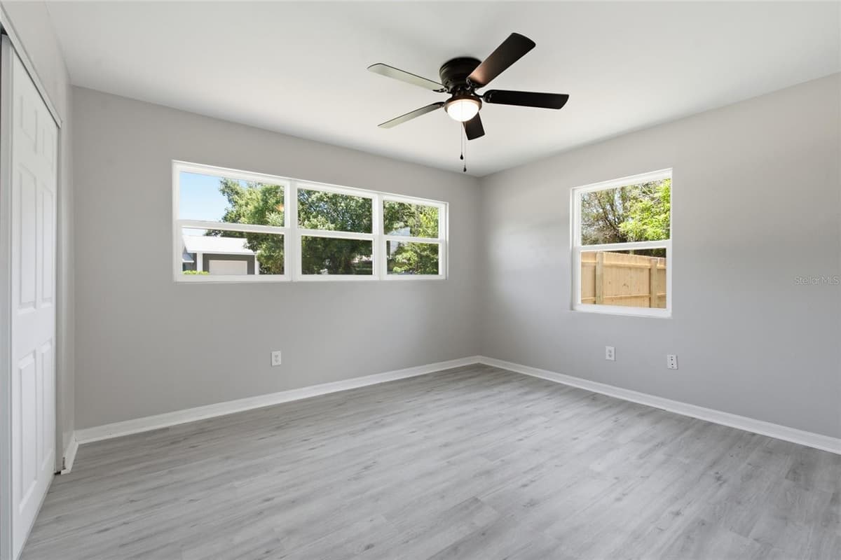7100 13TH STREET — photo 14 of 33