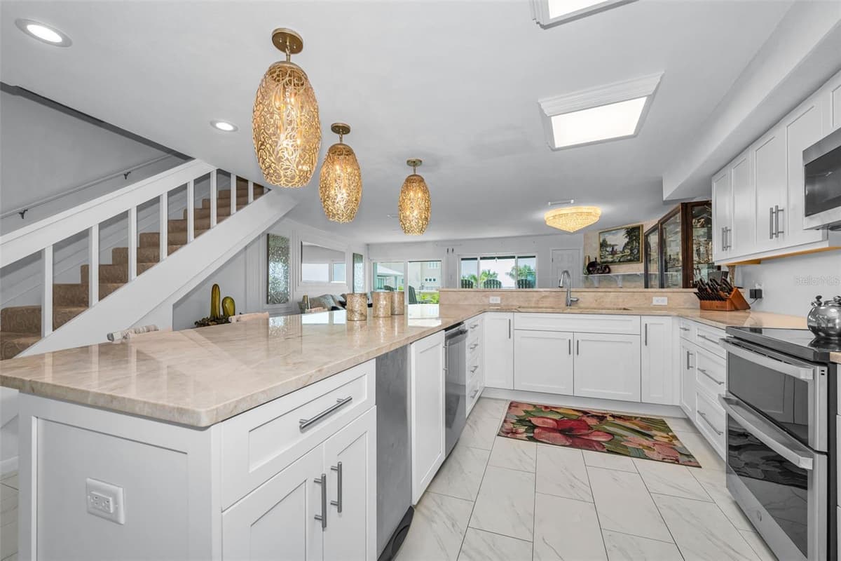 433 PAULA DRIVE — photo 33 of 70