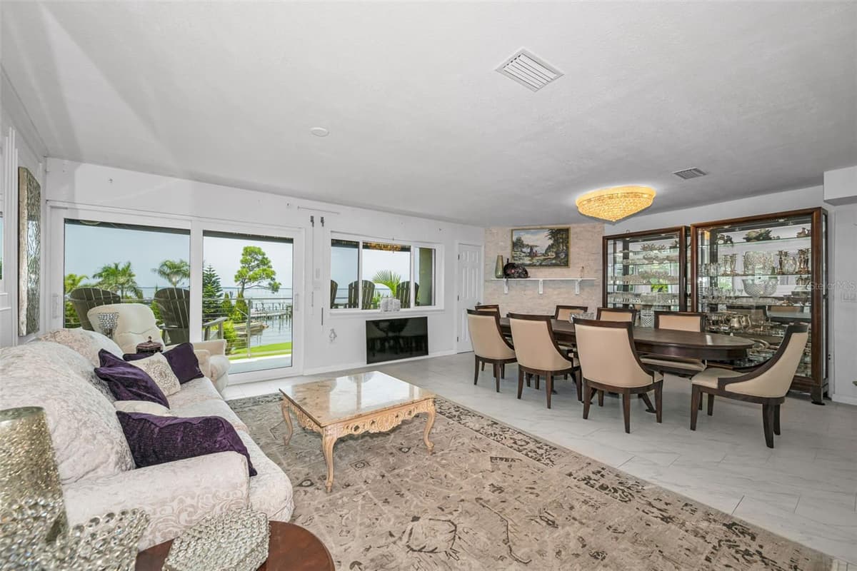 433 PAULA DRIVE — photo 10 of 70